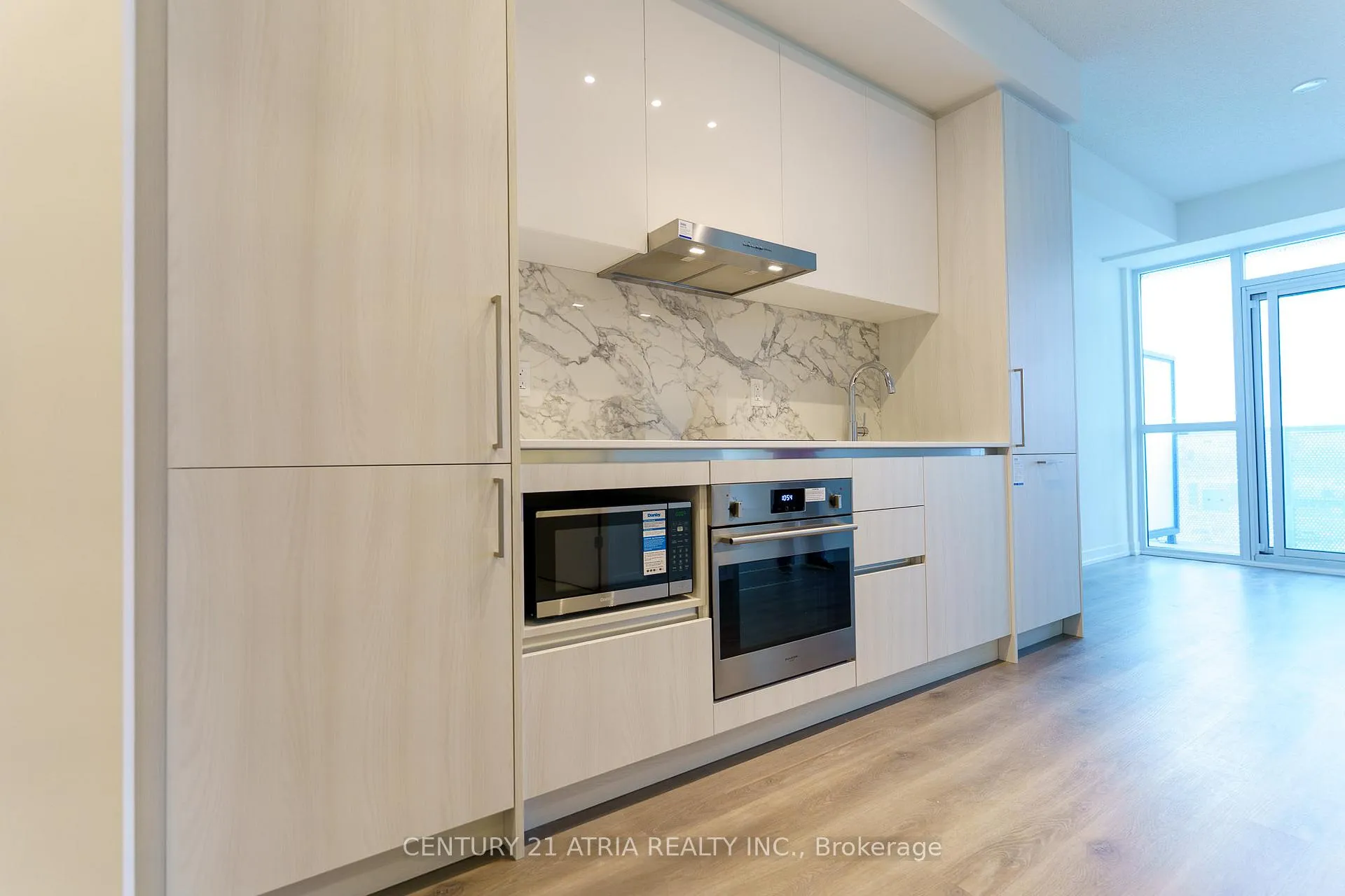 Photo 19 of Unit 905, 225 Commerce Street, Vaughan, Vaughan Corporate Centre — HOMEH