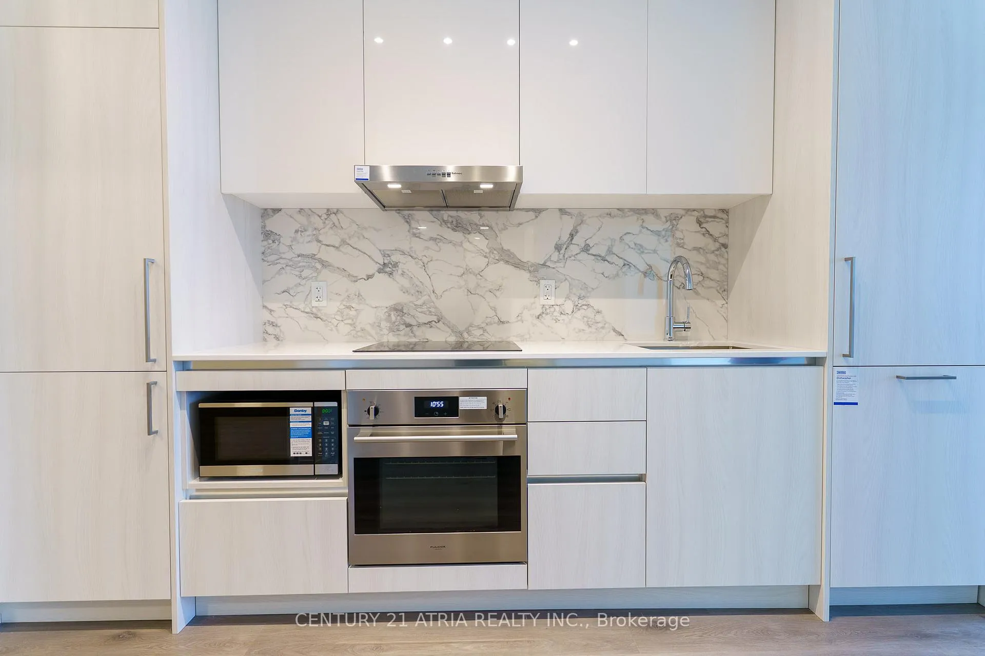 Photo 21 of Unit 905, 225 Commerce Street, Vaughan, Vaughan Corporate Centre — HOMEH