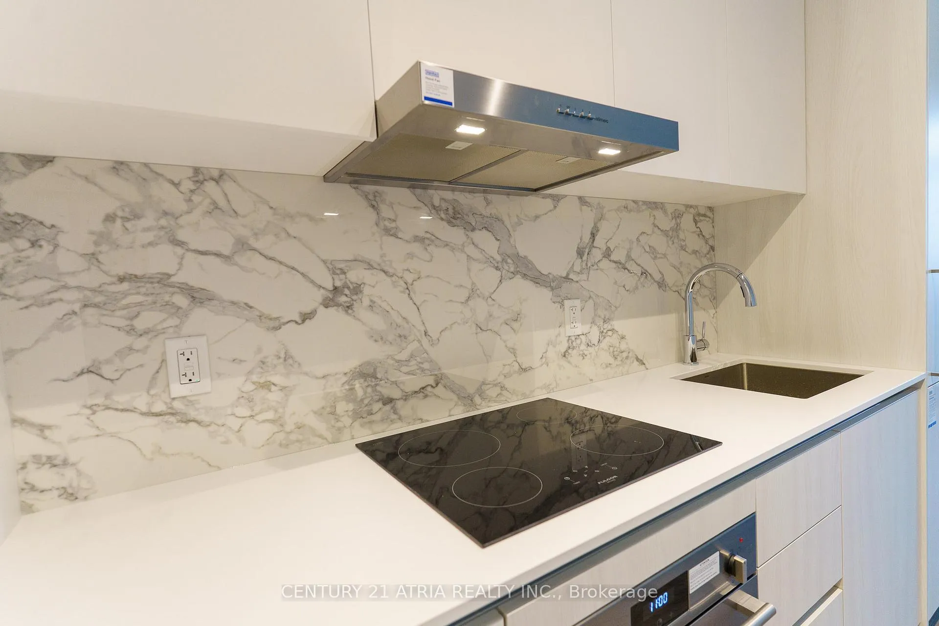 Photo 23 of Unit 905, 225 Commerce Street, Vaughan, Vaughan Corporate Centre — HOMEH