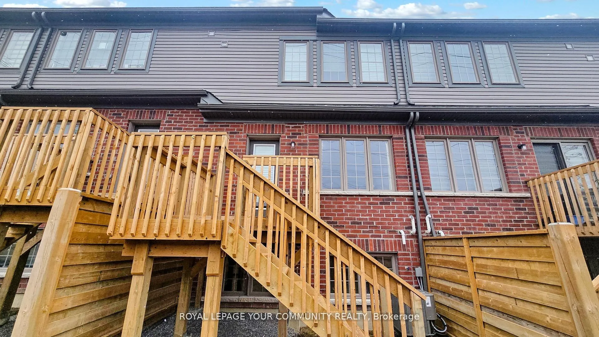 Photo 25 of Unit 35, 2681 Magdalen Path, Oshawa, Windfields — HOMEH