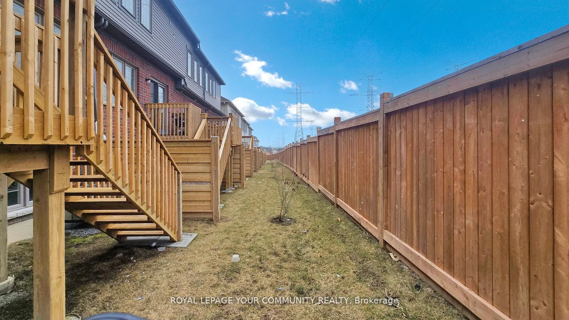 Photo 49 of Unit 35, 2681 Magdalen Path, Oshawa, Windfields — HOMEH