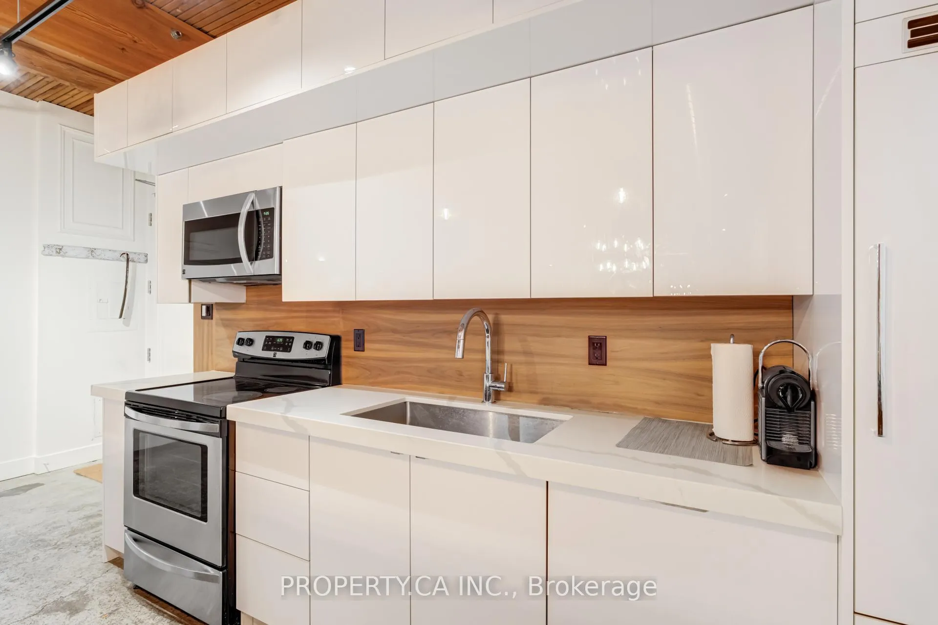 Photo 8 of Unit 106, 68 Broadwiew Avenue, Toronto, South Riverdale — HOMEH