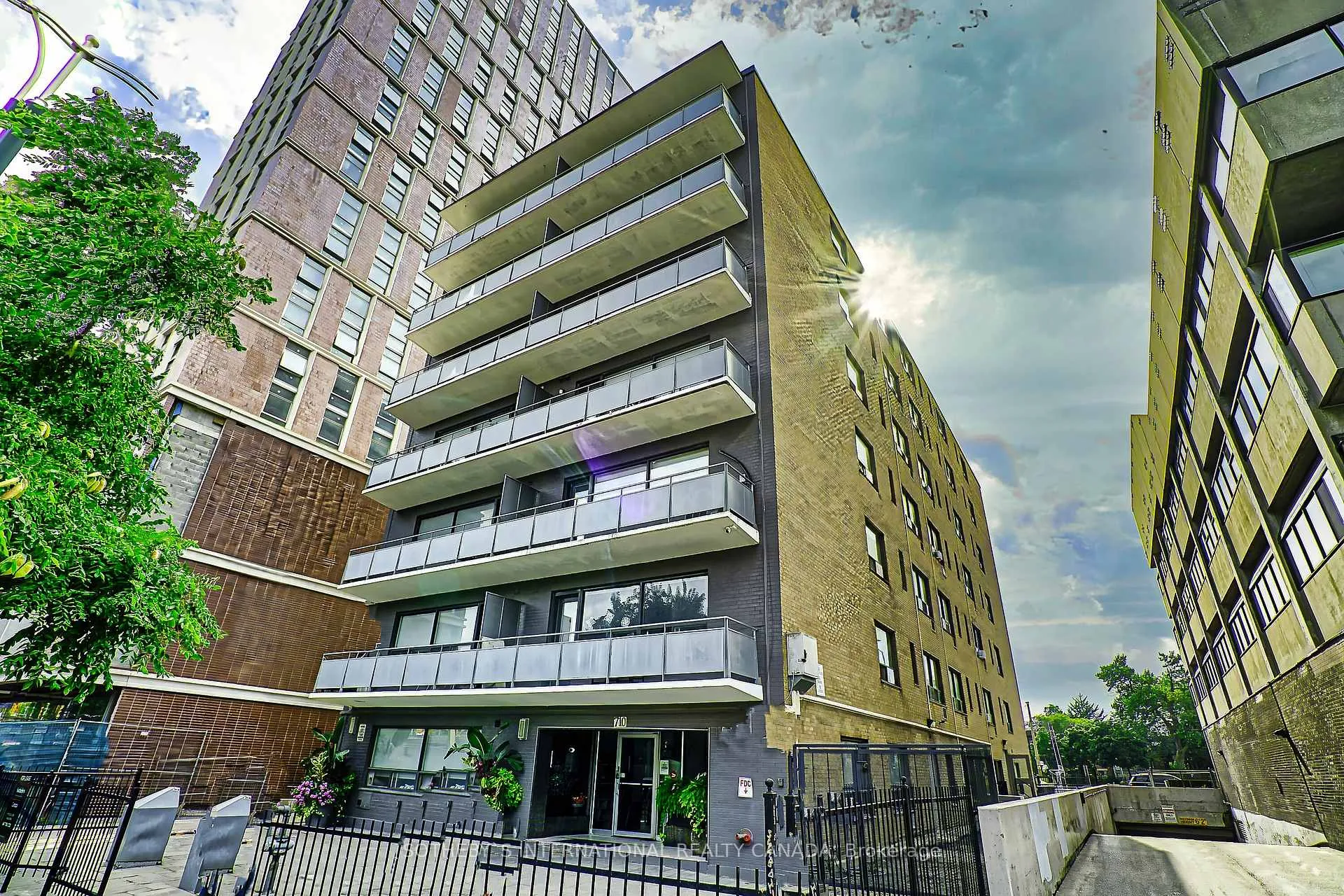 Photo 1 of Unit 306, 710 Spadina Avenue, Toronto, University — HOMEH