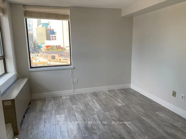 Photo 9 of Unit 805, 270 Queens Quay W, Toronto, Waterfront Communities — HOMEH