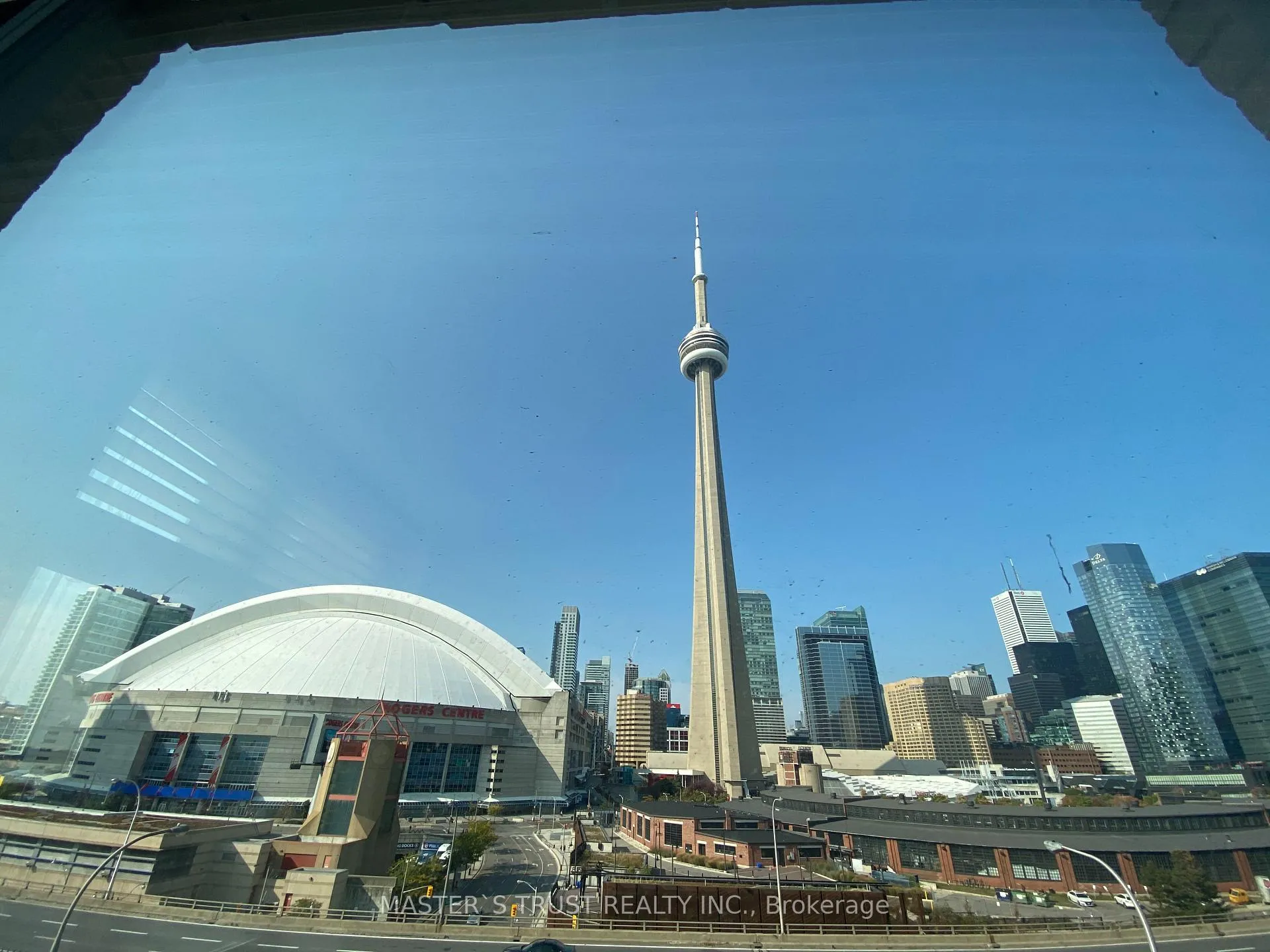 Photo 10 of Unit 805, 270 Queens Quay W, Toronto, Waterfront Communities — HOMEH