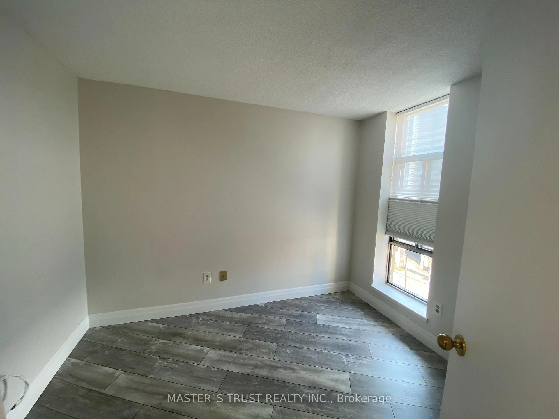 Photo 12 of Unit 805, 270 Queens Quay W, Toronto, Waterfront Communities — HOMEH