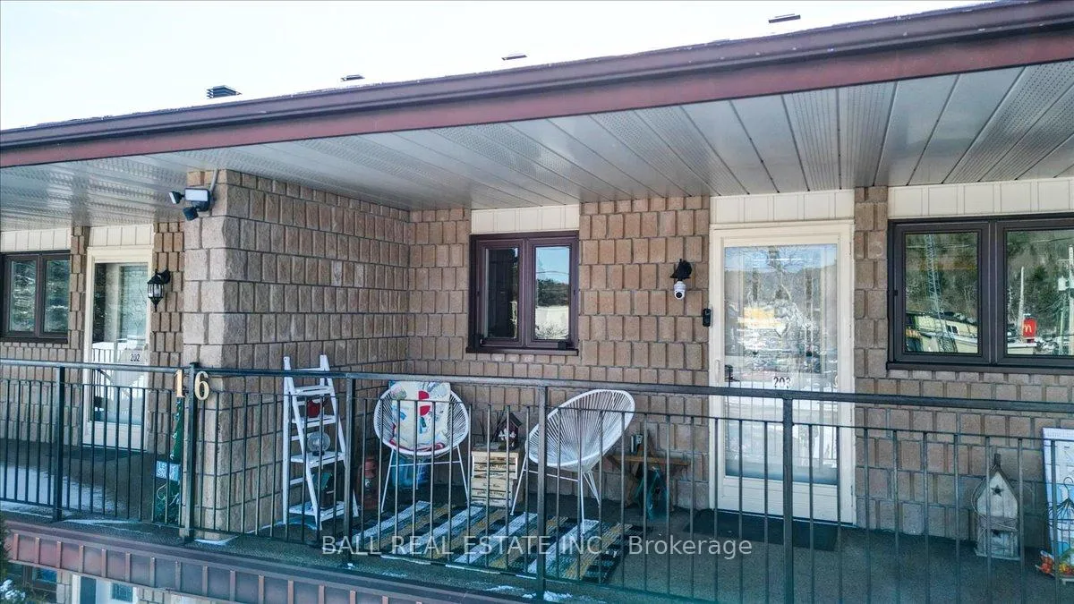 Photo 6 of Unit 203, 16 Alice Street, Bancroft, Bancroft Ward — HOMEH