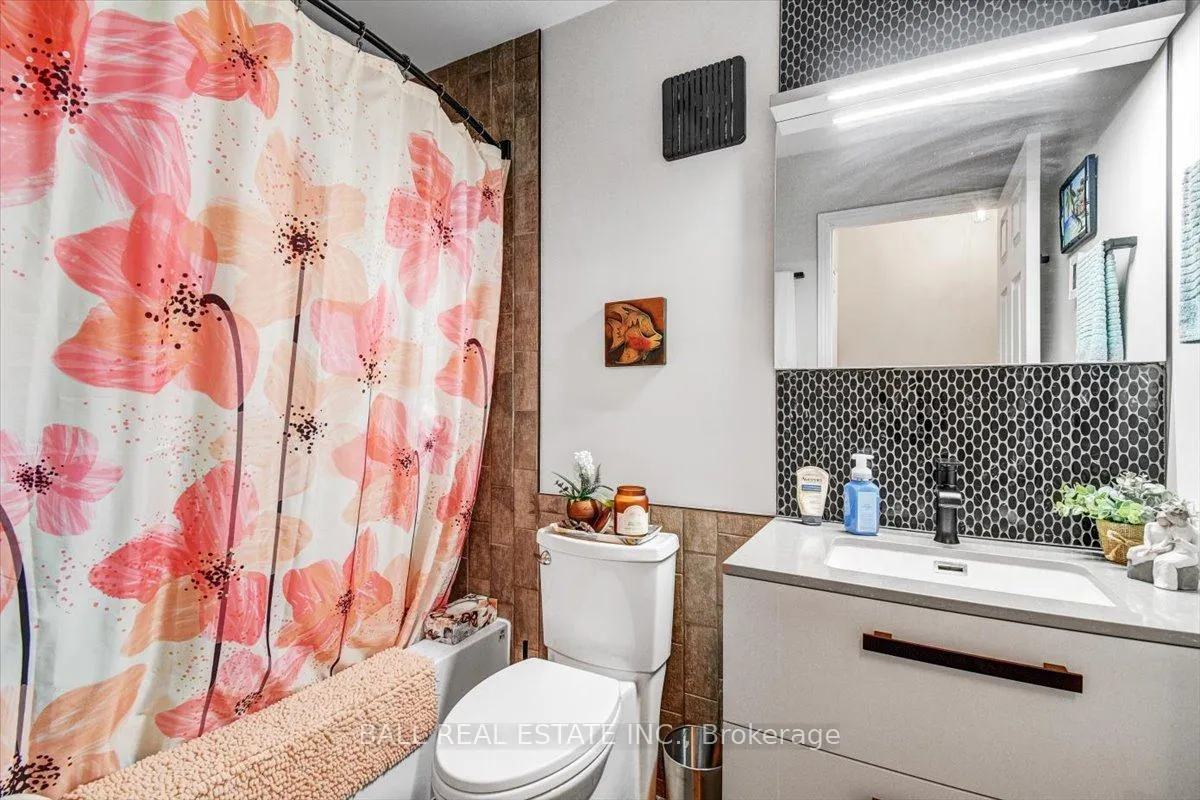 Photo 20 of Unit 203, 16 Alice Street, Bancroft, Bancroft Ward — HOMEH