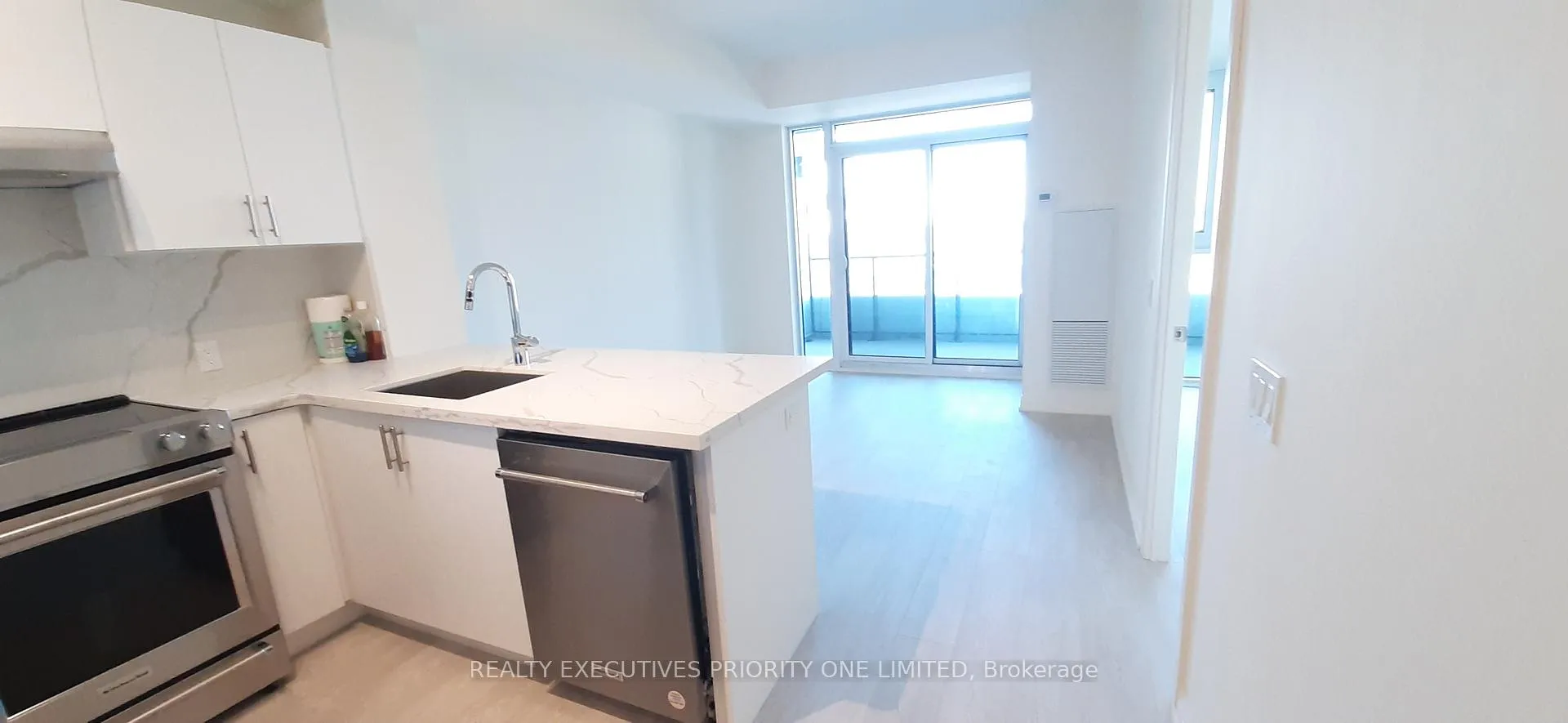 Photo 5 of Unit 316, 8960 Jane Street, Vaughan, Concord — HOMEH
