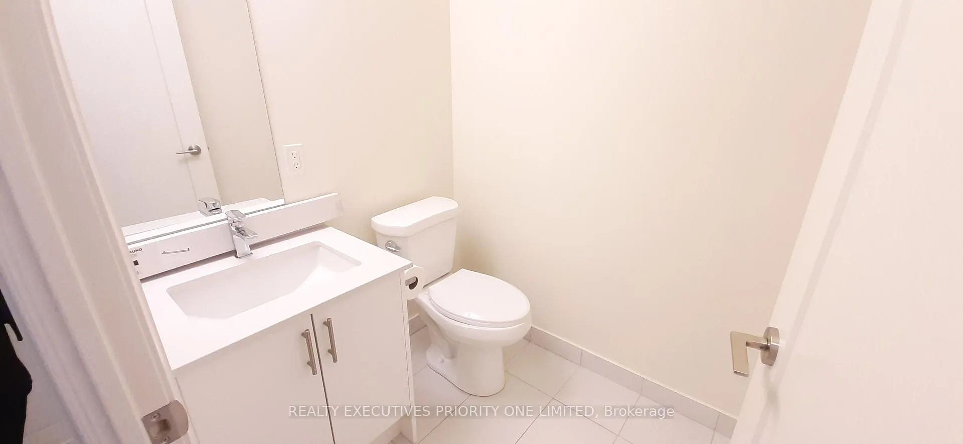 Photo 10 of Unit 316, 8960 Jane Street, Vaughan, Concord — HOMEH
