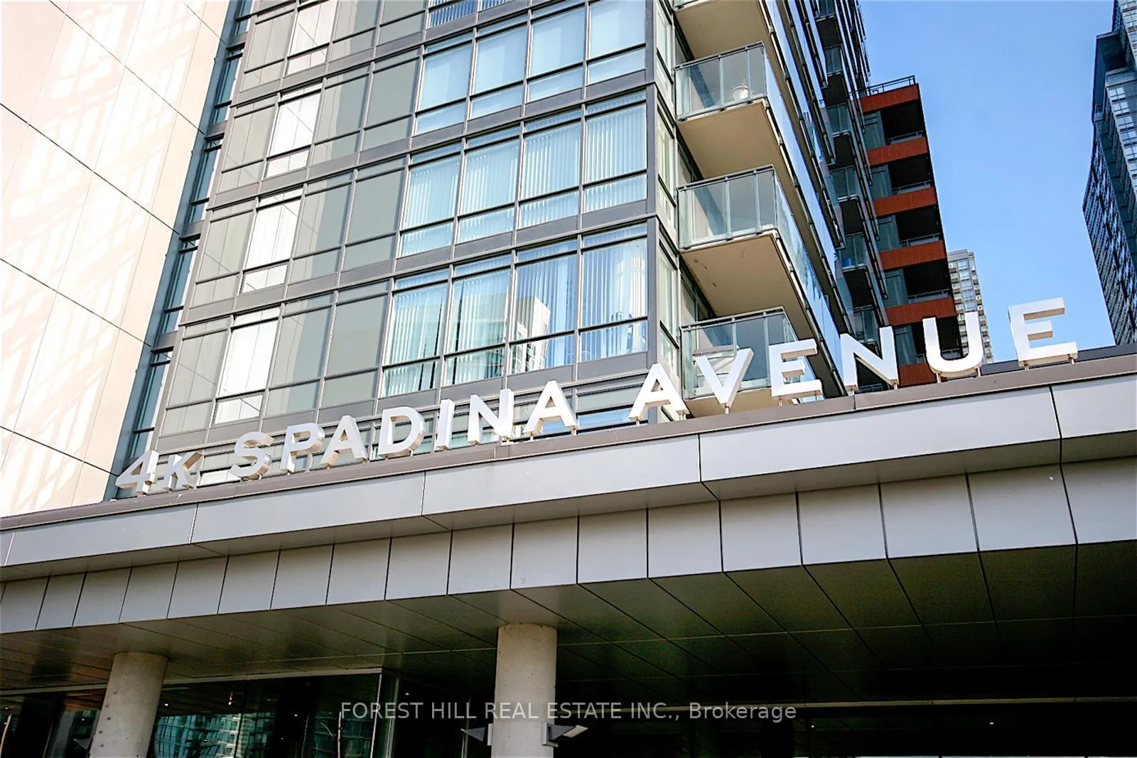 Front of Unit 503, 4K Spadina Avenue