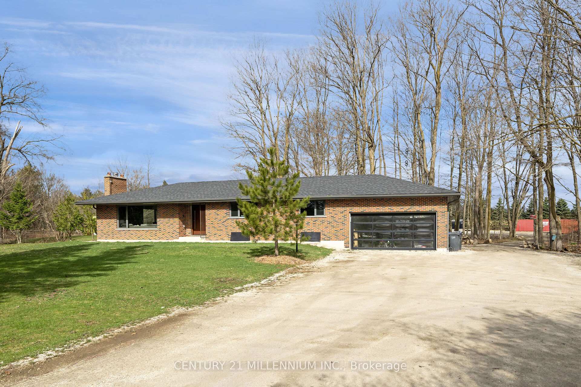 Photo 2 of 774 Charleston Side Road, Caledon, Rural Caledon — HOMEH