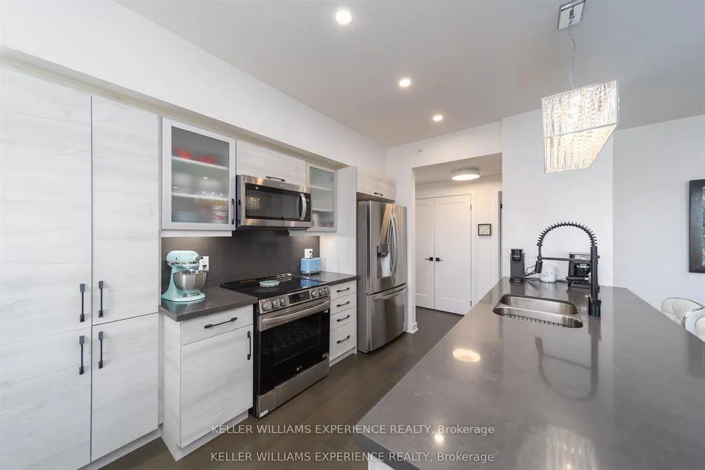 Photo 8 of Unit 601, 8 Culinary Lane, Barrie, Innis-Shore — HOMEH