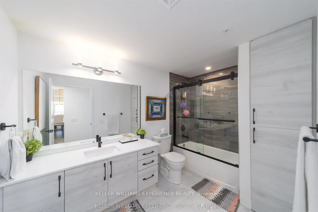 Photo 10 of Unit 601, 8 Culinary Lane, Barrie, Innis-Shore — HOMEH