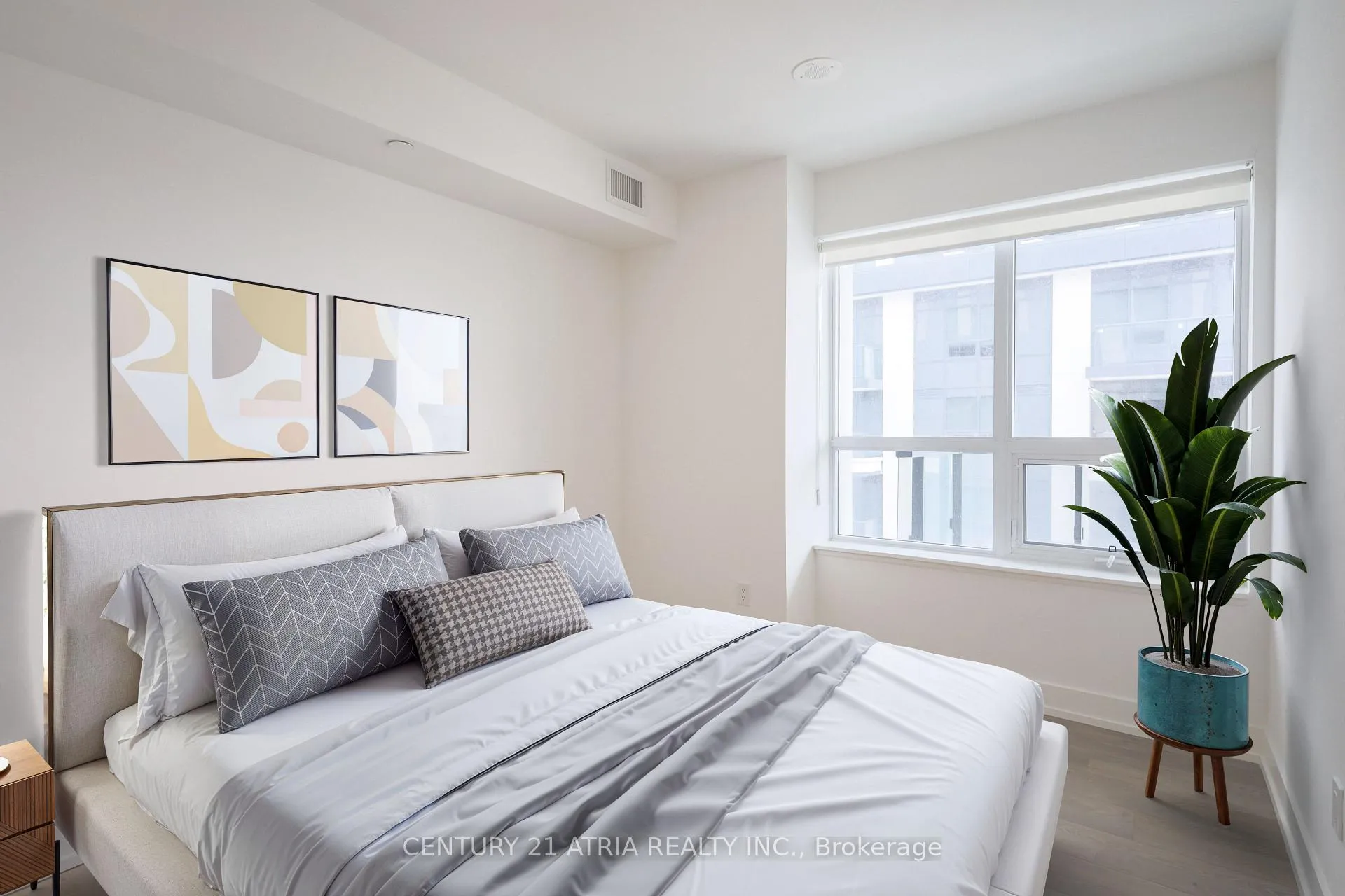 Photo 3 of Unit 1022, 8 Cedarland Drive, Markham, Unionville — HOMEH