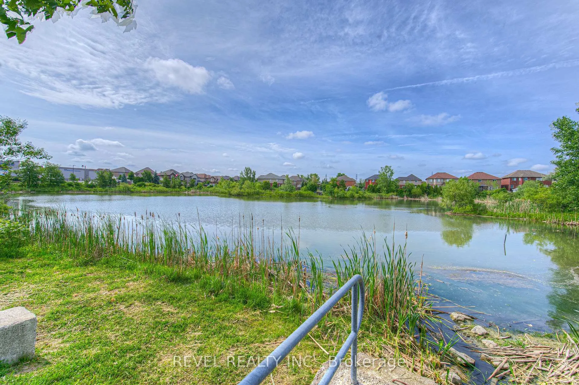 Photo 5 of Unit 204, 1936 Rymal Road E, Hamilton, Stoney Creek — HOMEH