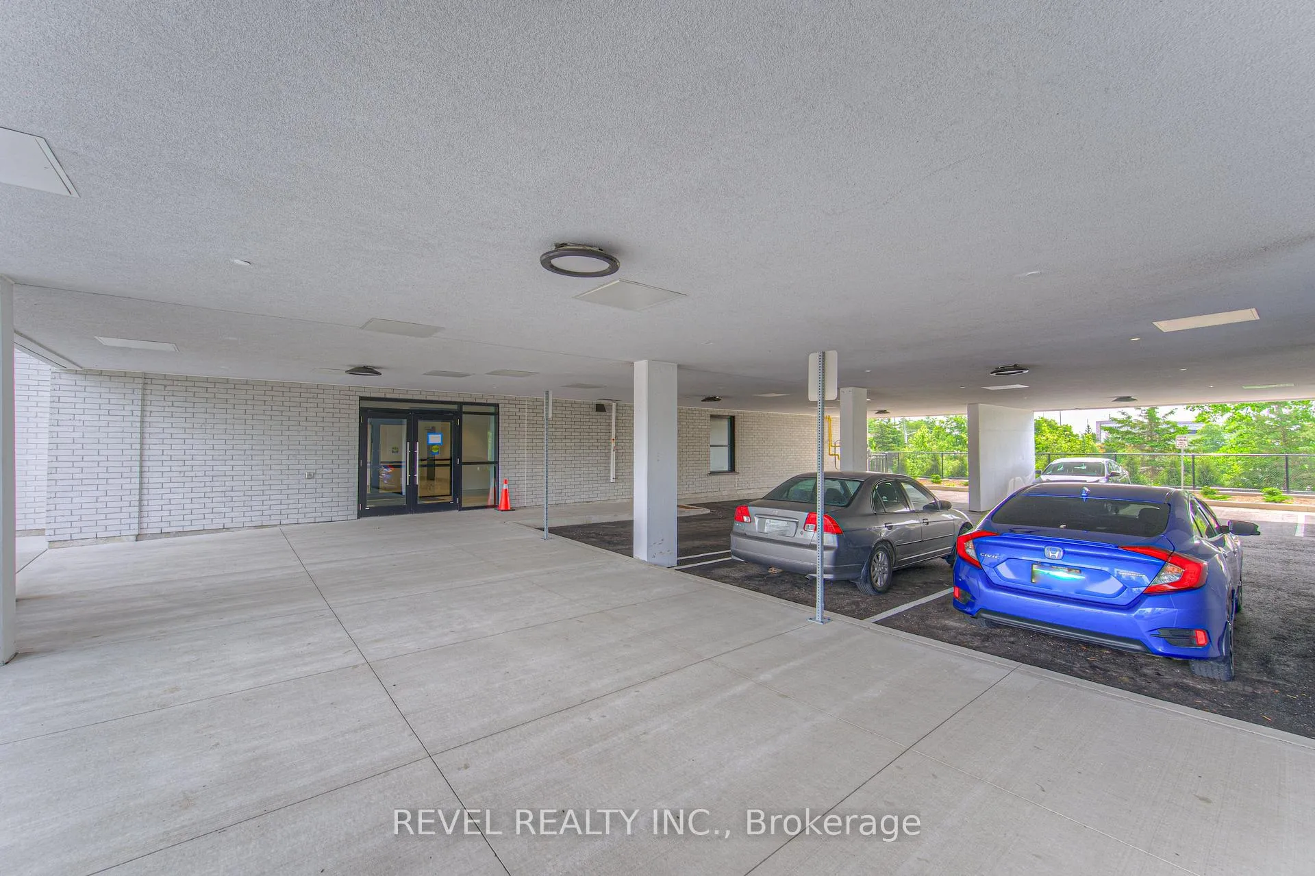 Photo 9 of Unit 204, 1936 Rymal Road E, Hamilton, Stoney Creek — HOMEH
