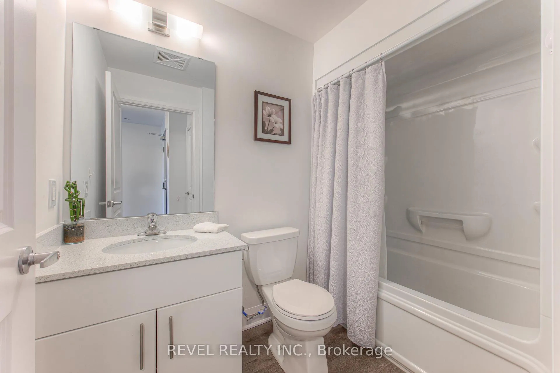Photo 13 of Unit 204, 1936 Rymal Road E, Hamilton, Stoney Creek — HOMEH