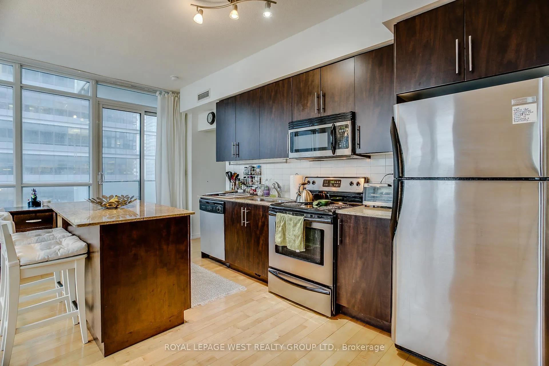 Photo 11 of Unit 1805, 65 Bremner Boulevard, Toronto, Waterfront Communities — HOMEH