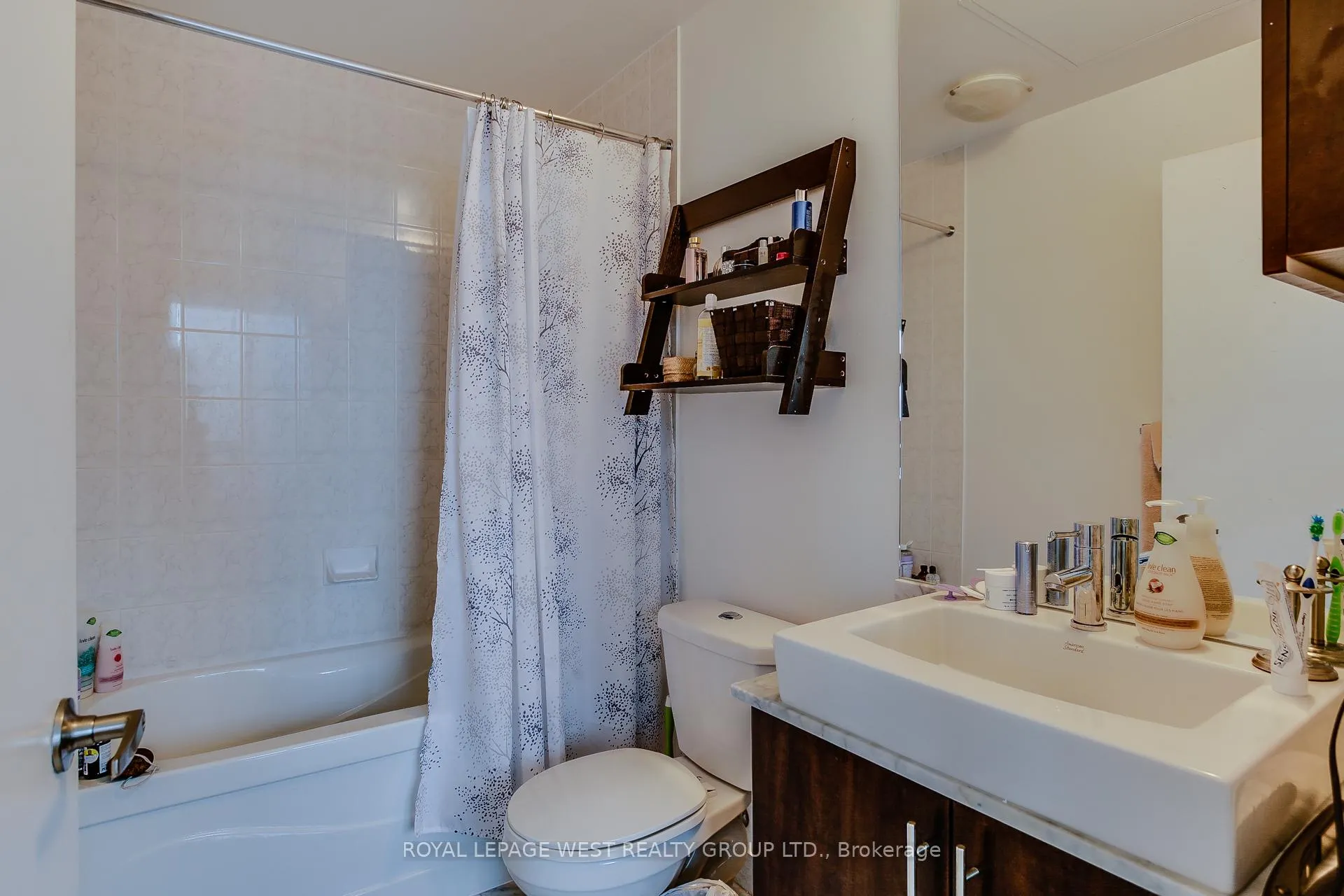Photo 18 of Unit 1805, 65 Bremner Boulevard, Toronto, Waterfront Communities — HOMEH