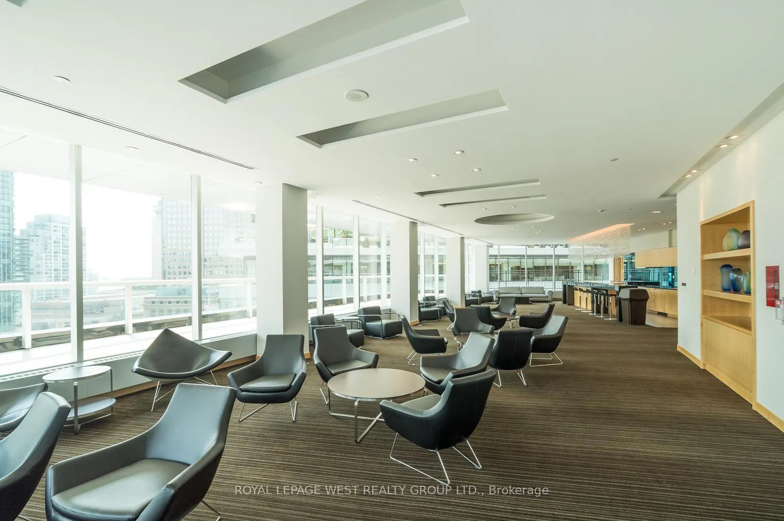 Photo 30 of Unit 1805, 65 Bremner Boulevard, Toronto, Waterfront Communities — HOMEH