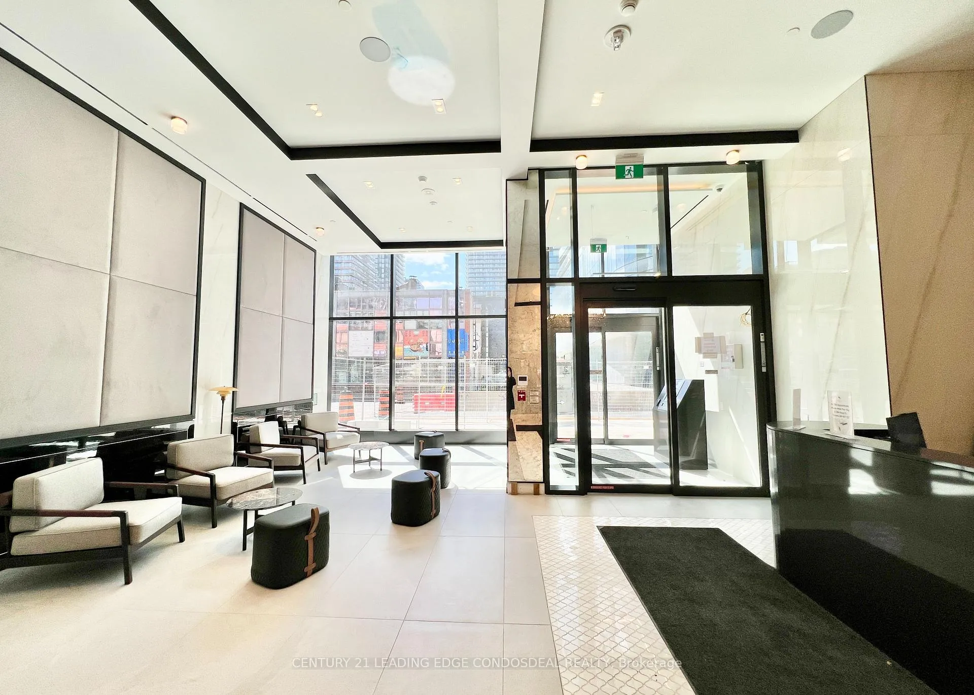 Photo 5 of Unit 3705, 8 Wellesley Street W, Toronto, Bay Street Corridor — HOMEH