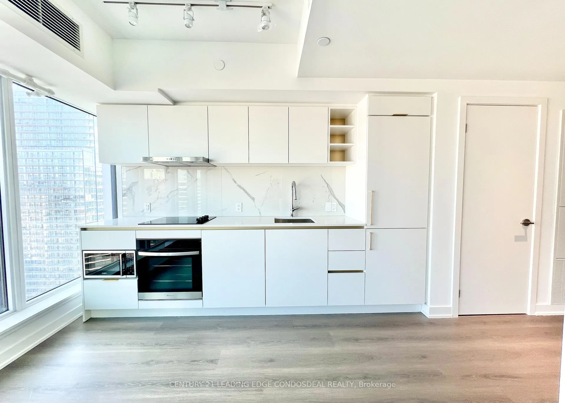 Photo 12 of Unit 3705, 8 Wellesley Street W, Toronto, Bay Street Corridor — HOMEH