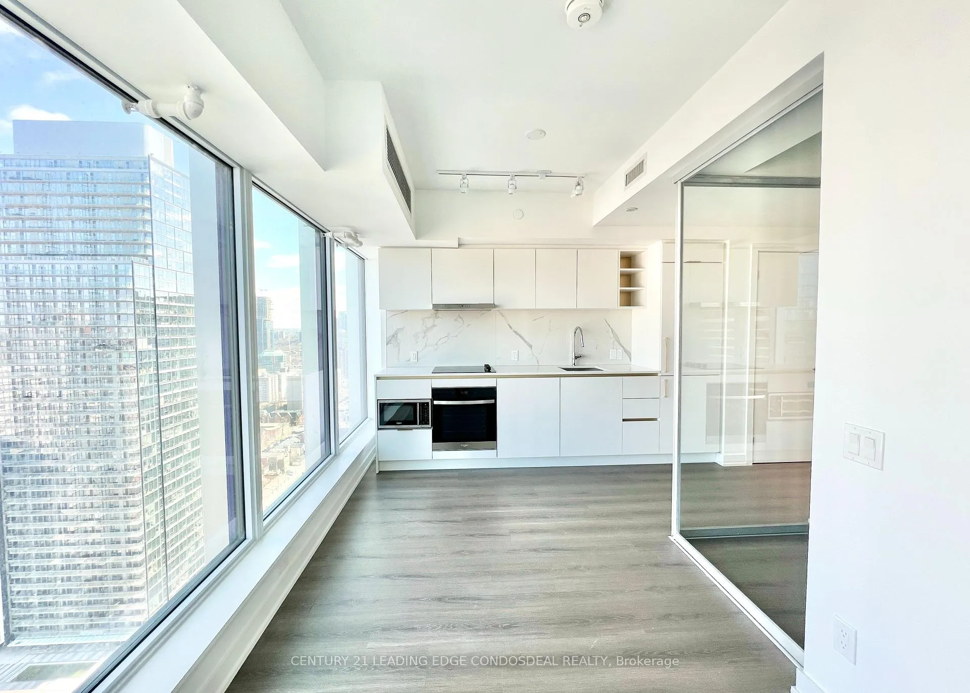 Photo 14 of Unit 3705, 8 Wellesley Street W, Toronto, Bay Street Corridor — HOMEH