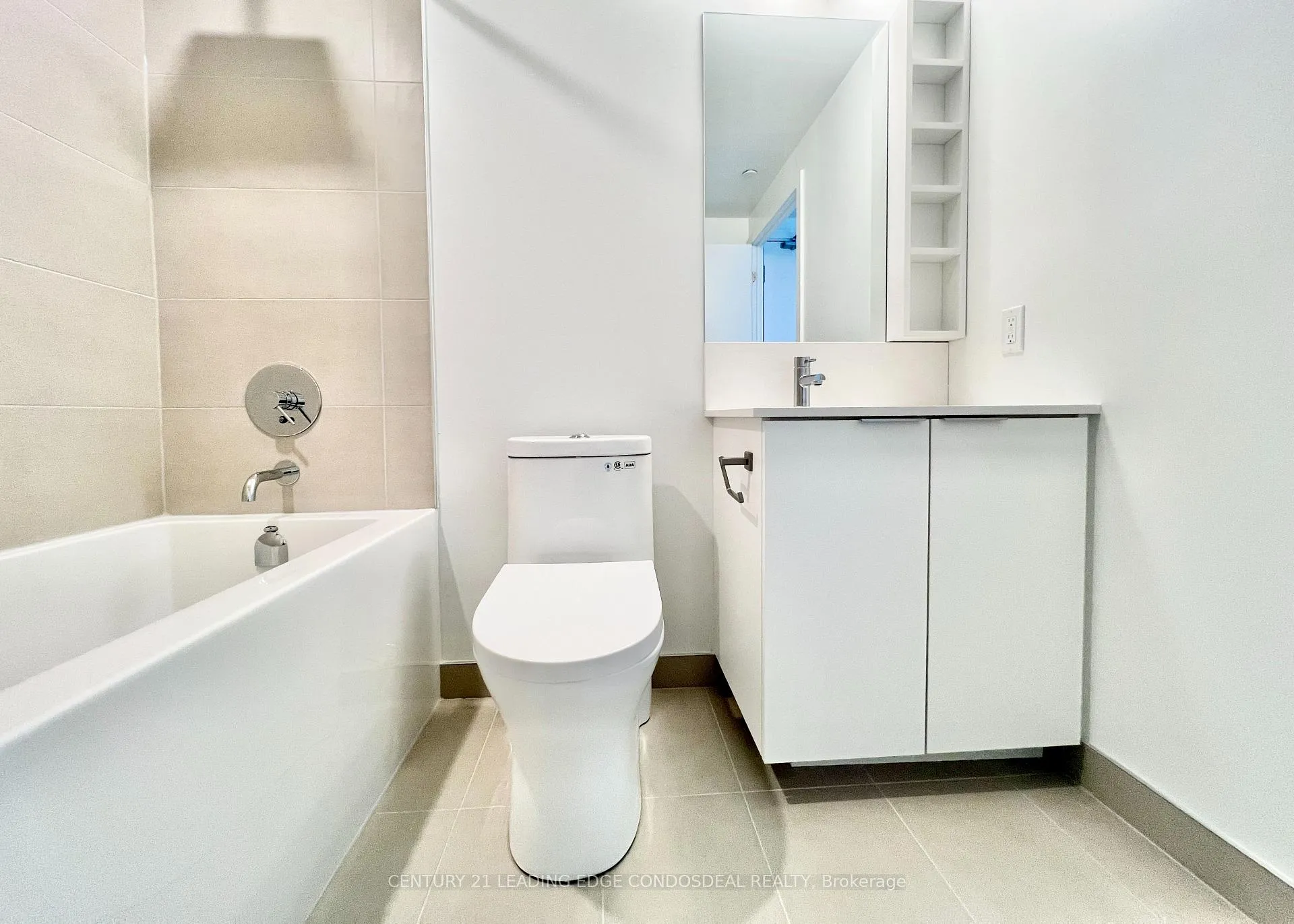 Photo 33 of Unit 3705, 8 Wellesley Street W, Toronto, Bay Street Corridor — HOMEH