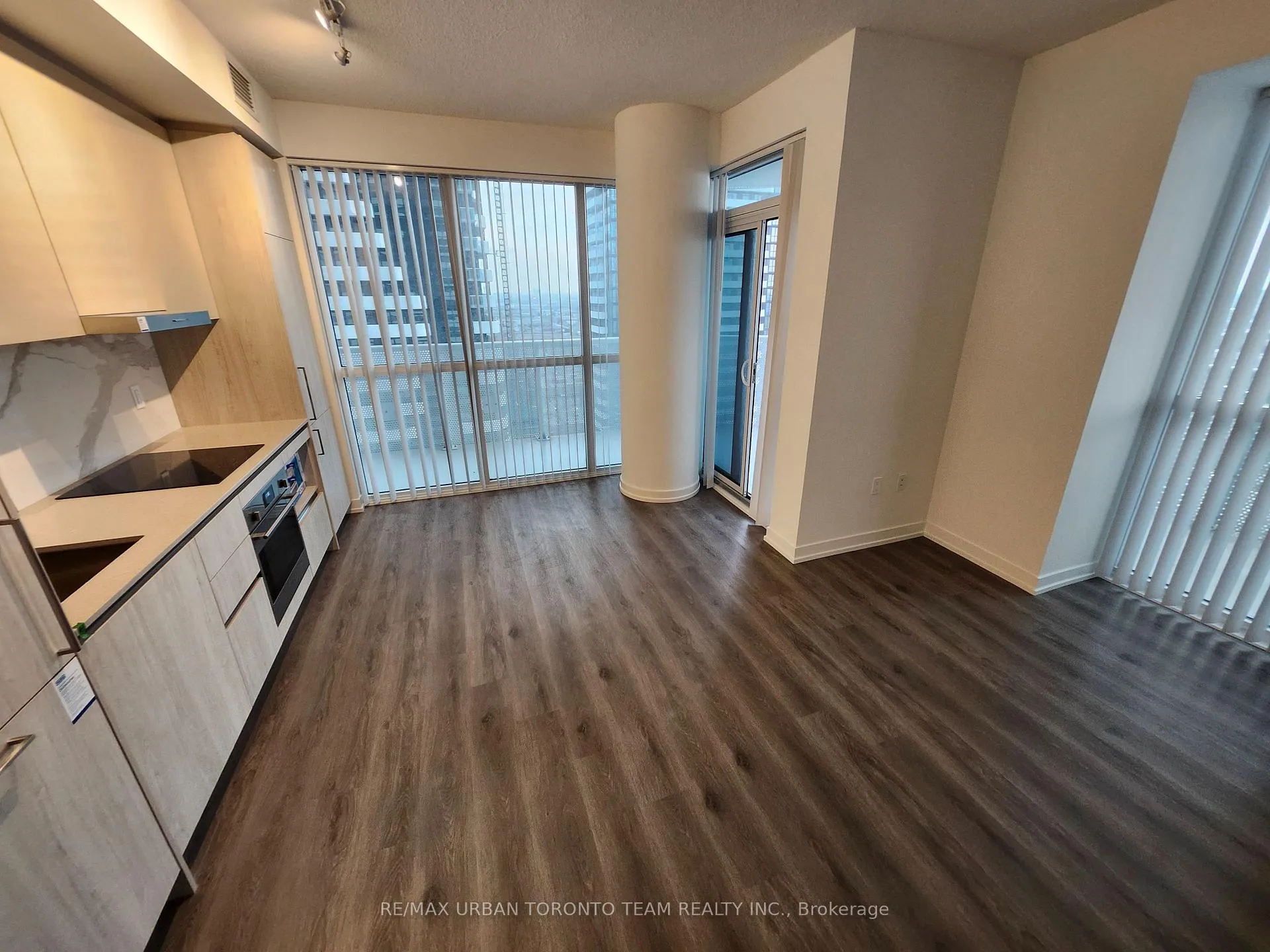 Photo 5 of Unit 2602, 225 Commerce St Street, Vaughan, Vaughan Corporate Centre — HOMEH