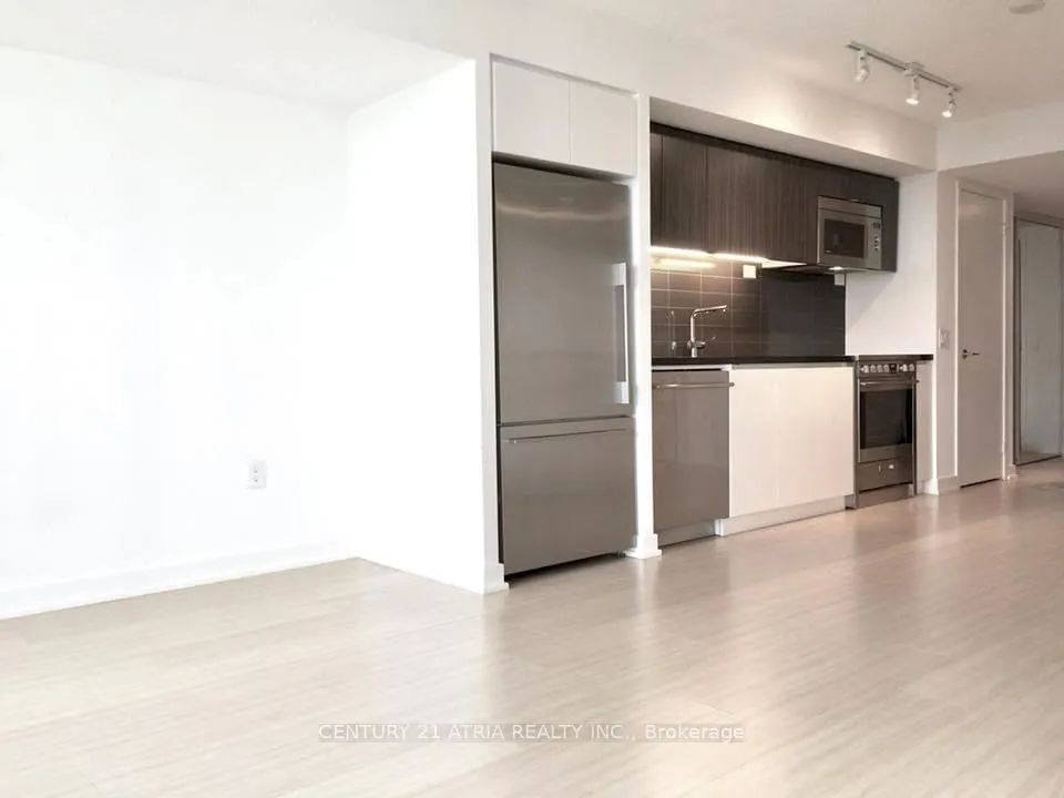 Photo 5 of Unit 3305, 85 Queens Wharf Road, Toronto, Waterfront Communities — HOMEH