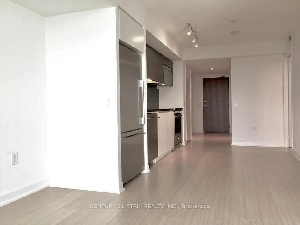 Photo 6 of Unit 3305, 85 Queens Wharf Road, Toronto, Waterfront Communities — HOMEH