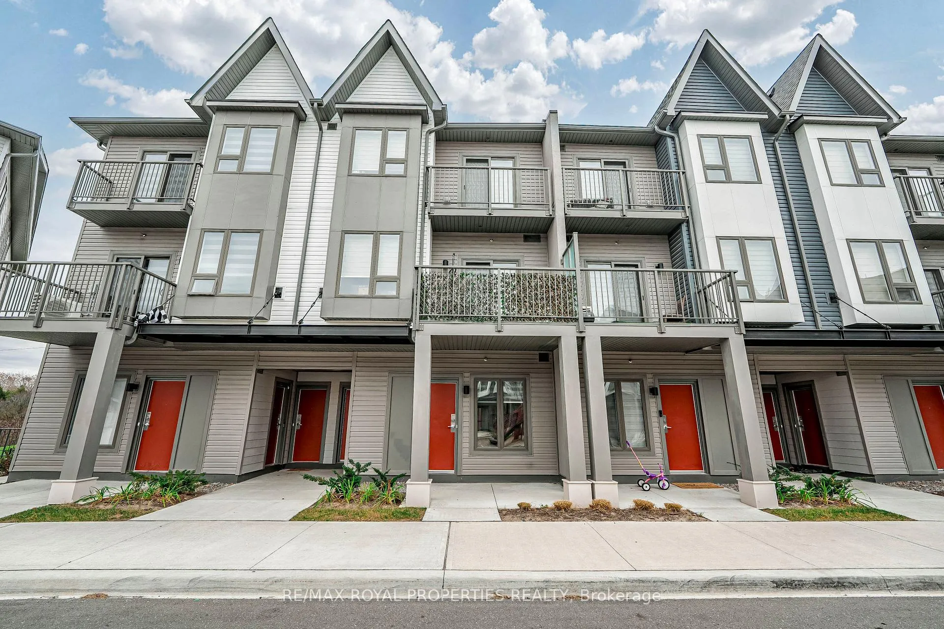 Photo 1 of Unit 713, 2635 William Jackson Drive, Pickering, Duffin Heights — HOMEH