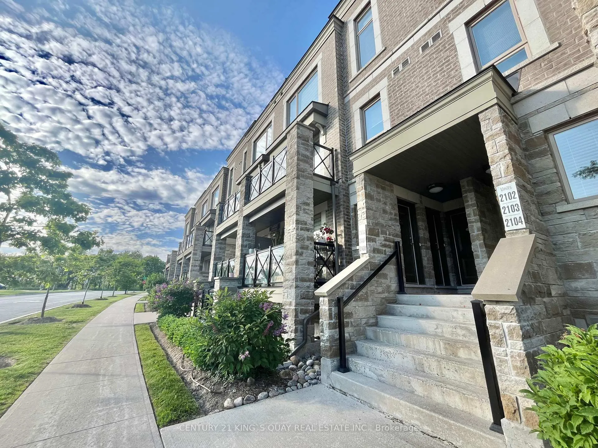 Front of Unit 2104, 2 Westmeath Lane