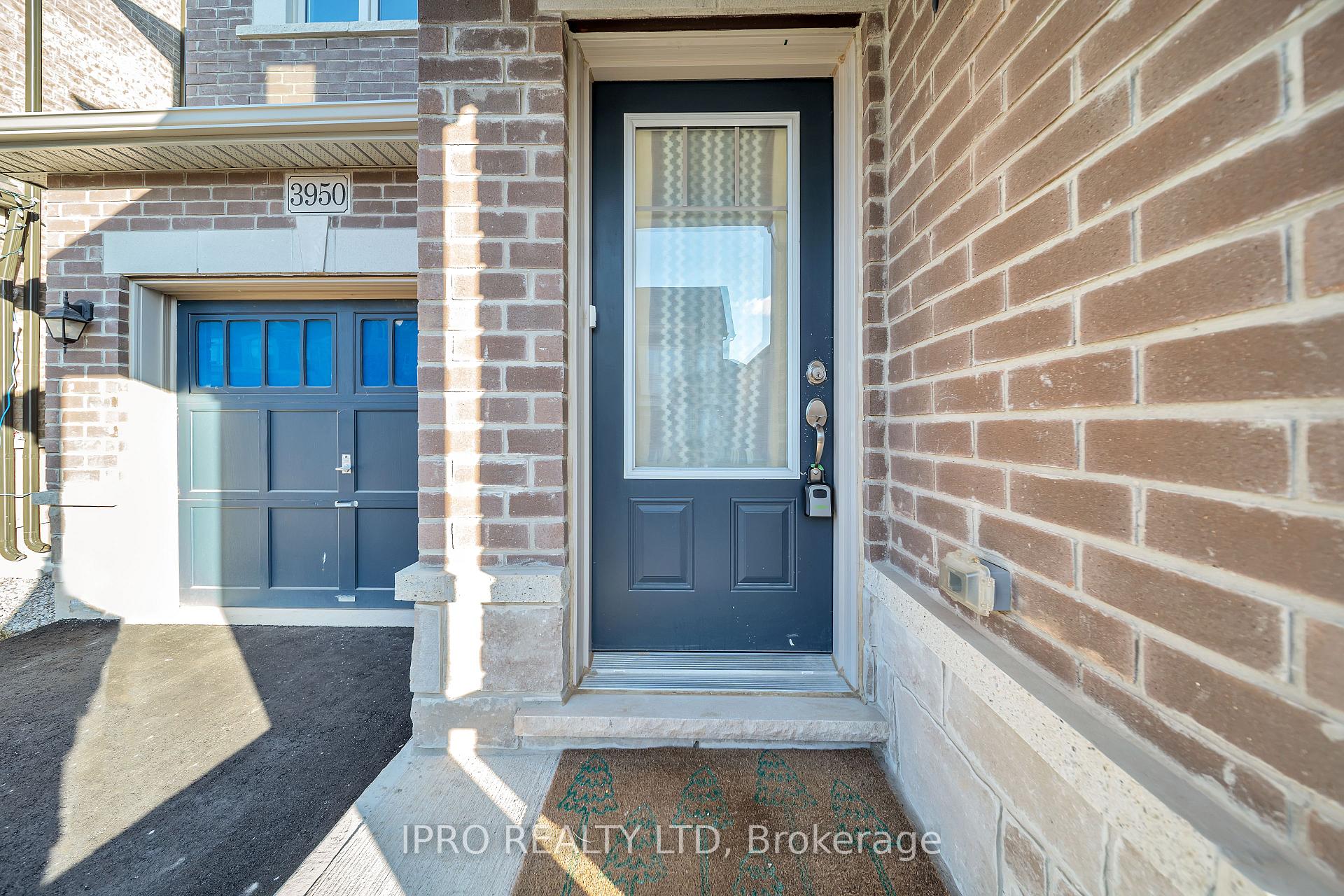 Photo 3 of 3950 Koenig Road, Burlington, Alton — HOMEH