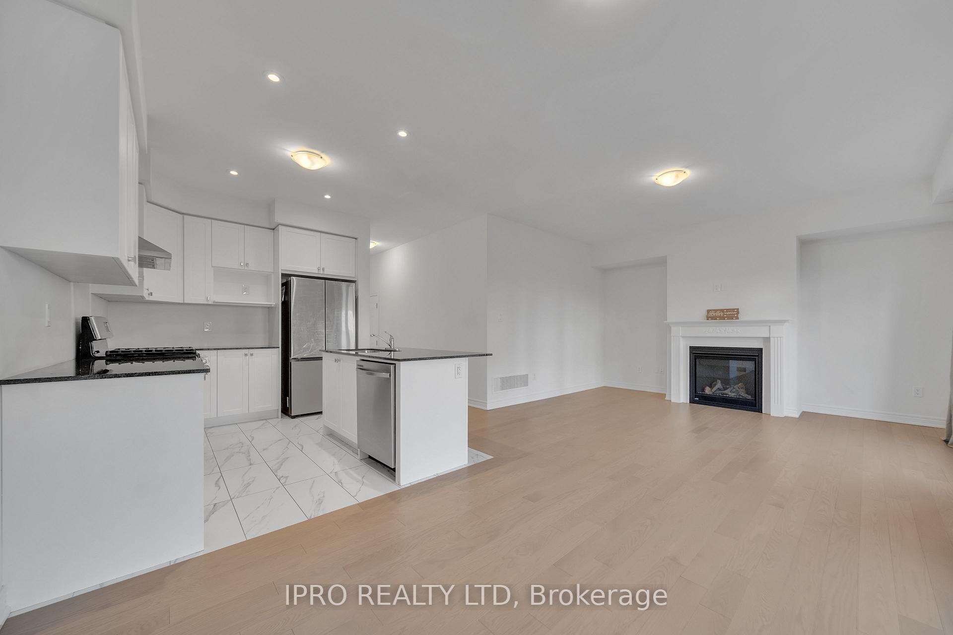 Photo 10 of 3950 Koenig Road, Burlington, Alton — HOMEH