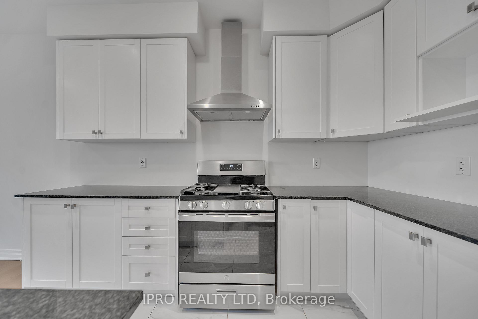 Photo 12 of 3950 Koenig Road, Burlington, Alton — HOMEH