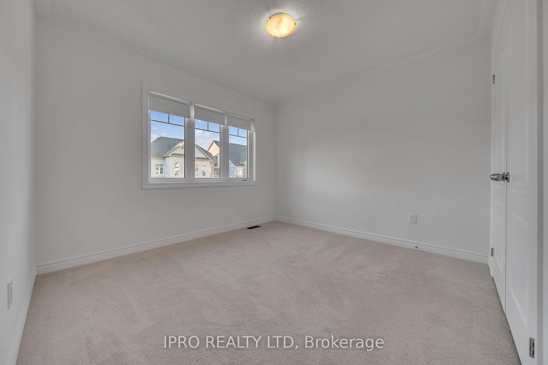 Photo 18 of 3950 Koenig Road, Burlington, Alton — HOMEH