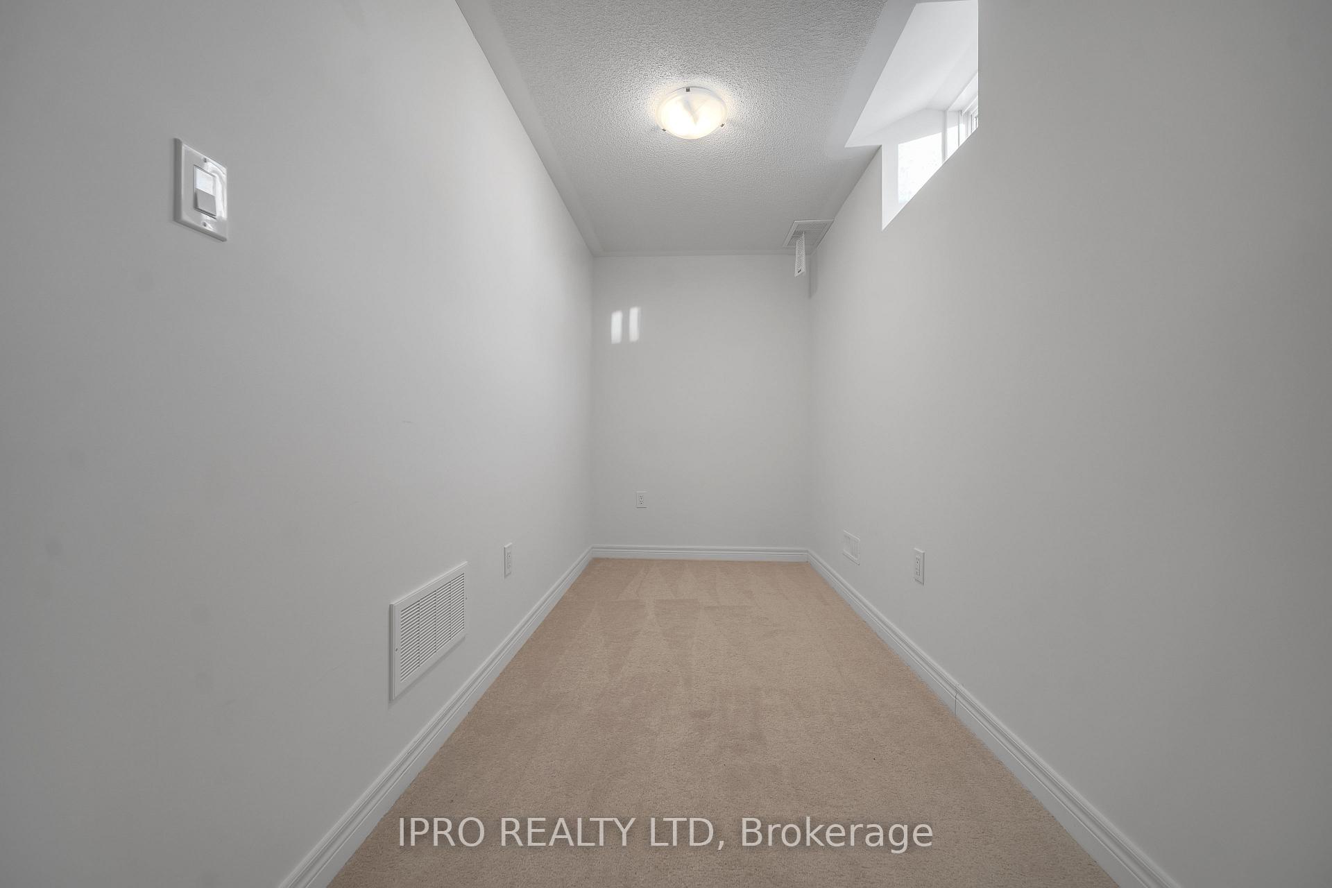 Photo 29 of 3950 Koenig Road, Burlington, Alton — HOMEH