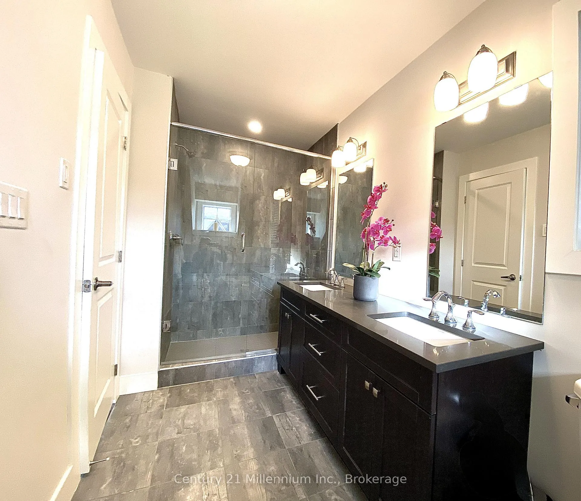 Photo 18 of 158 Red Pine Street, Blue Mountains — HOMEH