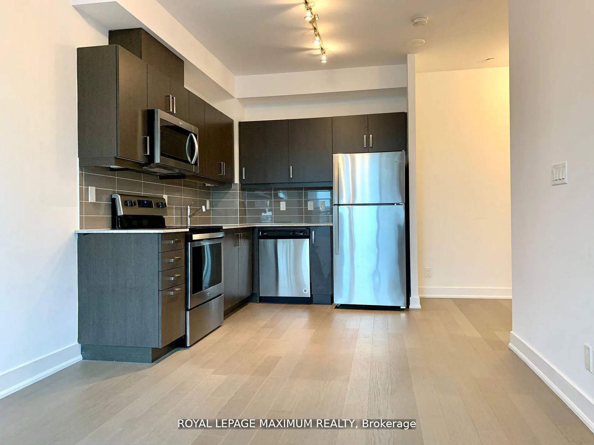Photo 2 of Unit 502, 1486 Bathurst Street, Toronto, Humewood-Cedarvale — HOMEH