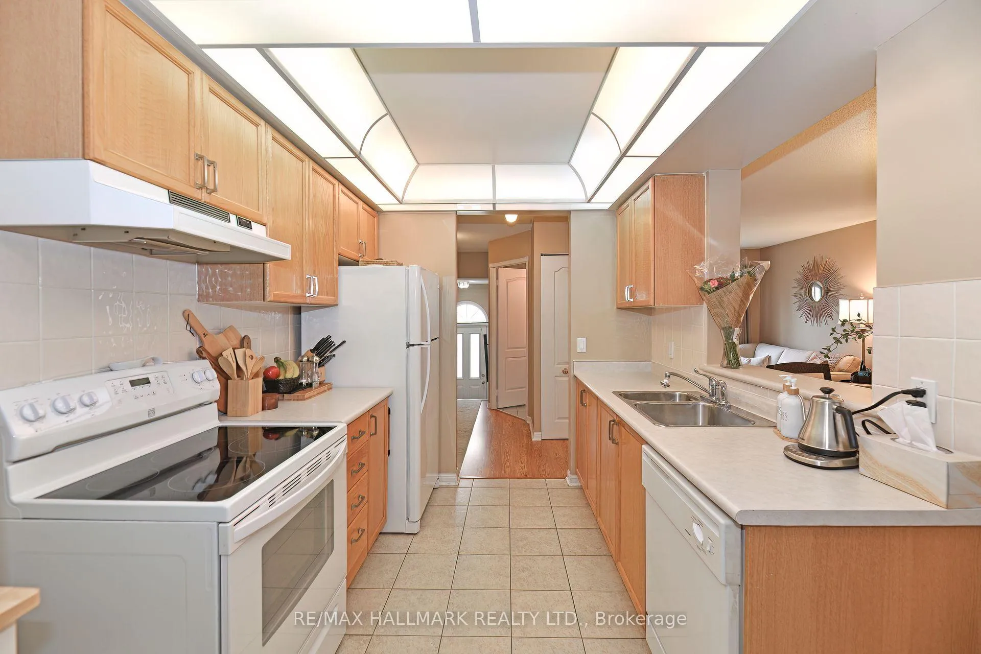 Photo 8 of Unit 826, 1400 The Esplanade N, Pickering, Town Centre — HOMEH