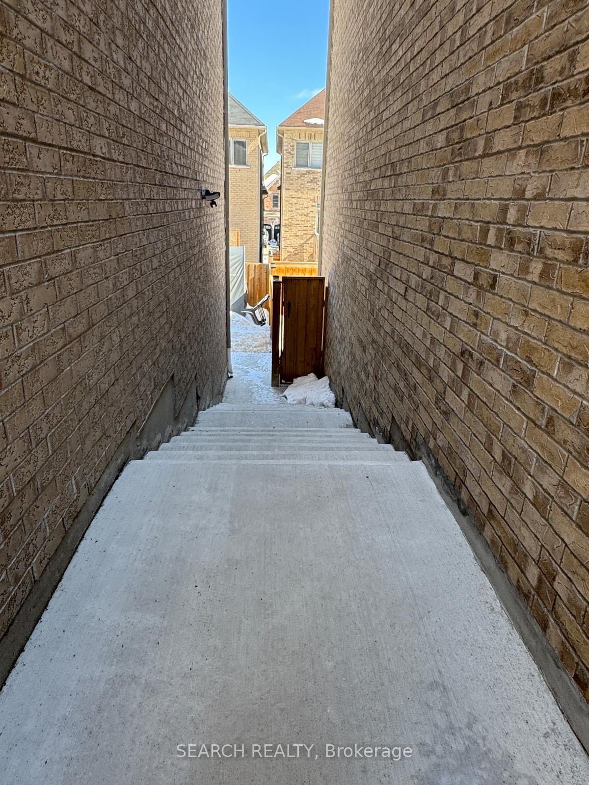 Photo 2 of Unit BSMT, 58 Terry Crescent, Clarington, Bowmanville — HOMEH