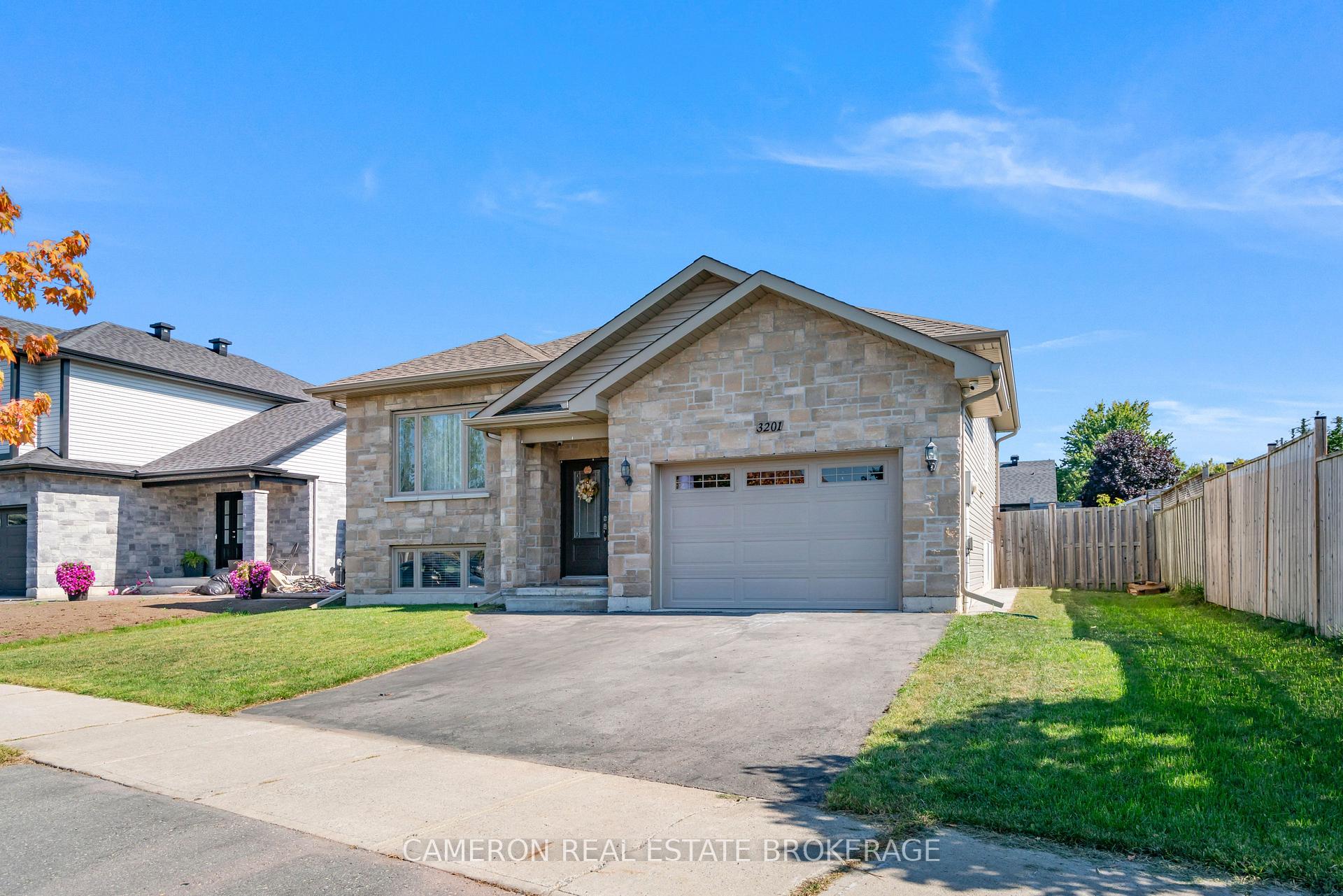 Photo 2 of 3201 Northdale Drive, Cornwall — HOMEH