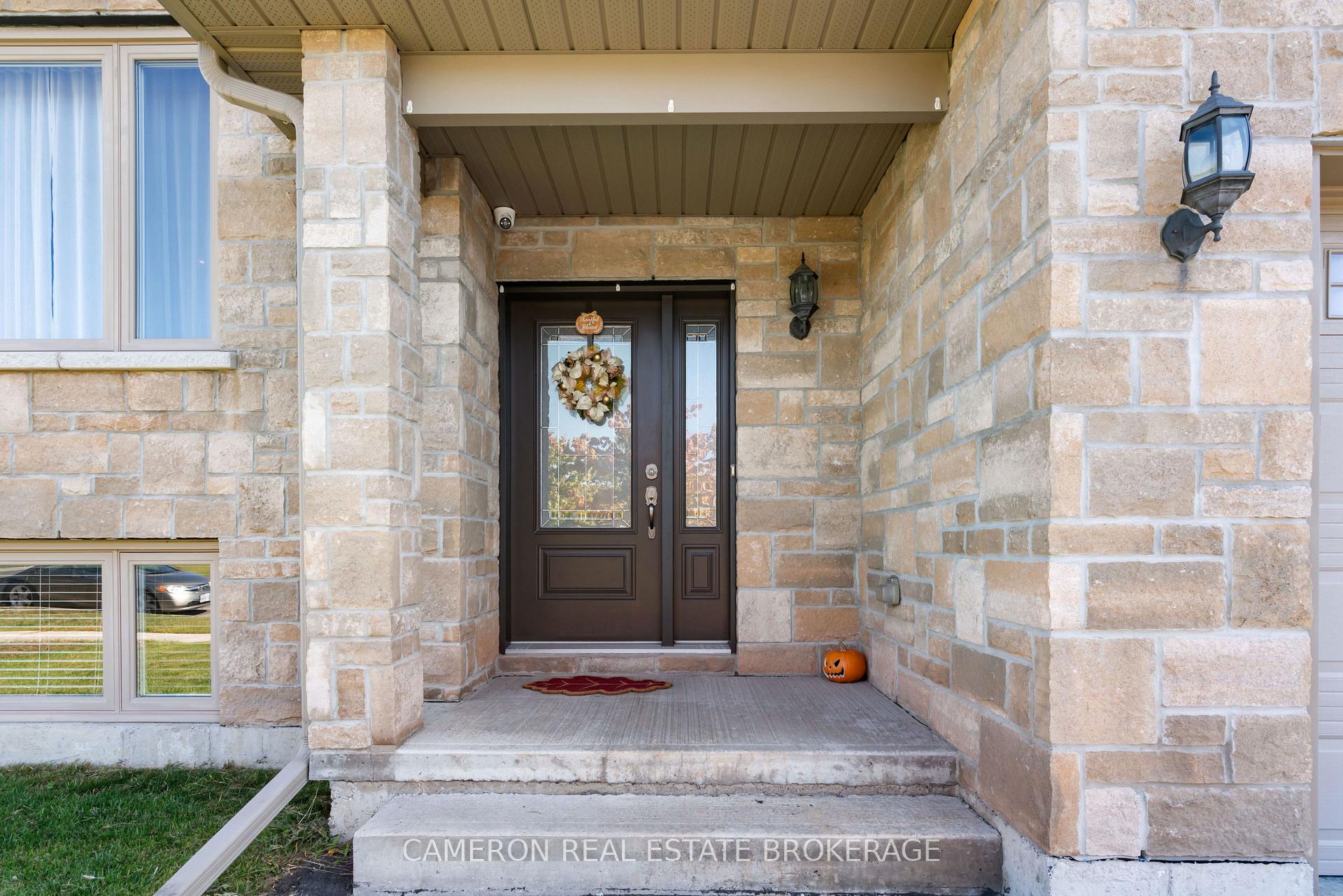 Photo 10 of 3201 Northdale Drive, Cornwall — HOMEH