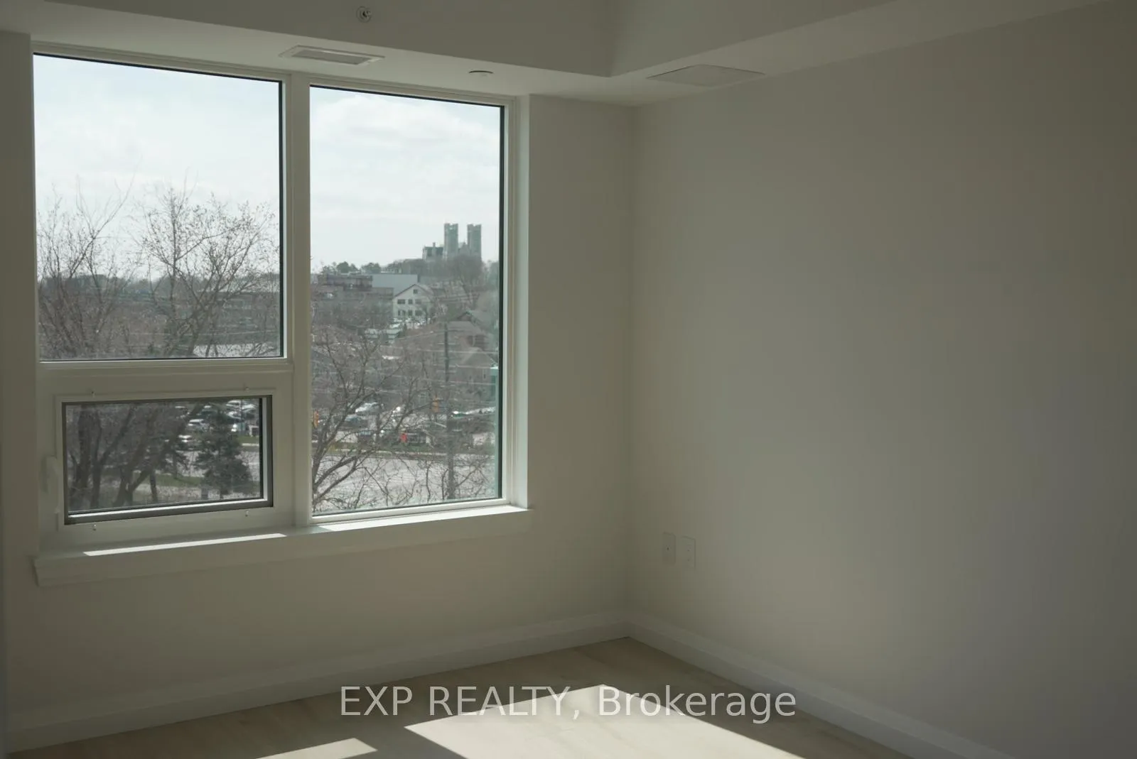 Photo 5 of Unit 507, 93 Arthur Street S, Guelph, St. Patrick's Ward — HOMEH