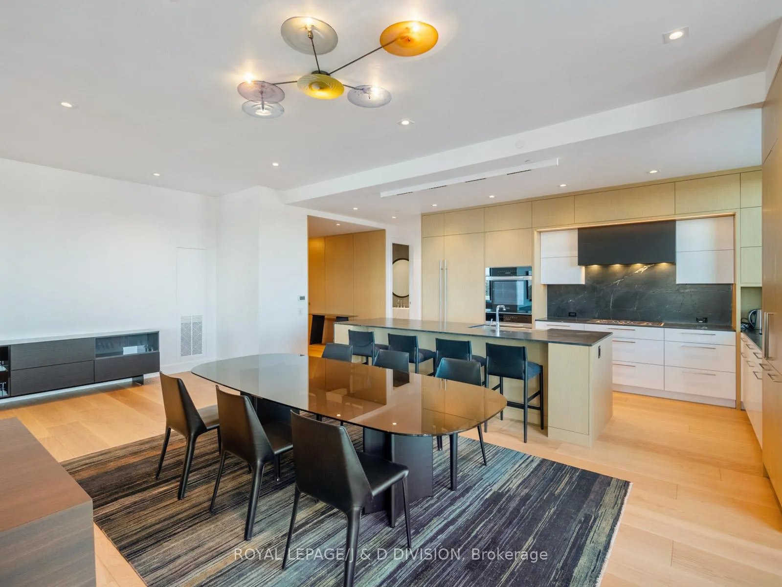 Photo 6 of Unit 707, 1 Strathgowan Avenue, Toronto, Lawrence Park South — HOMEH