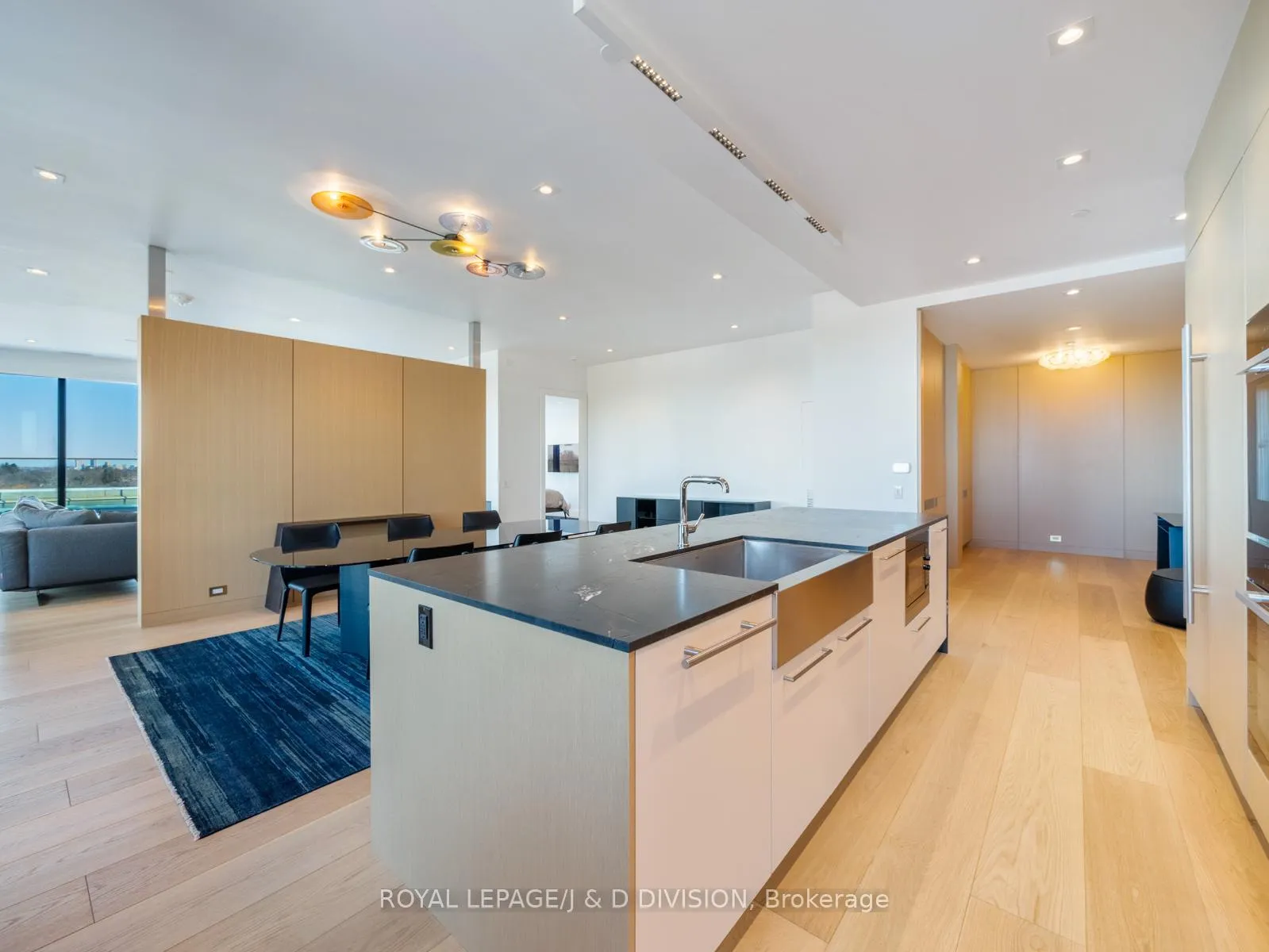 Photo 9 of Unit 707, 1 Strathgowan Avenue, Toronto, Lawrence Park South — HOMEH