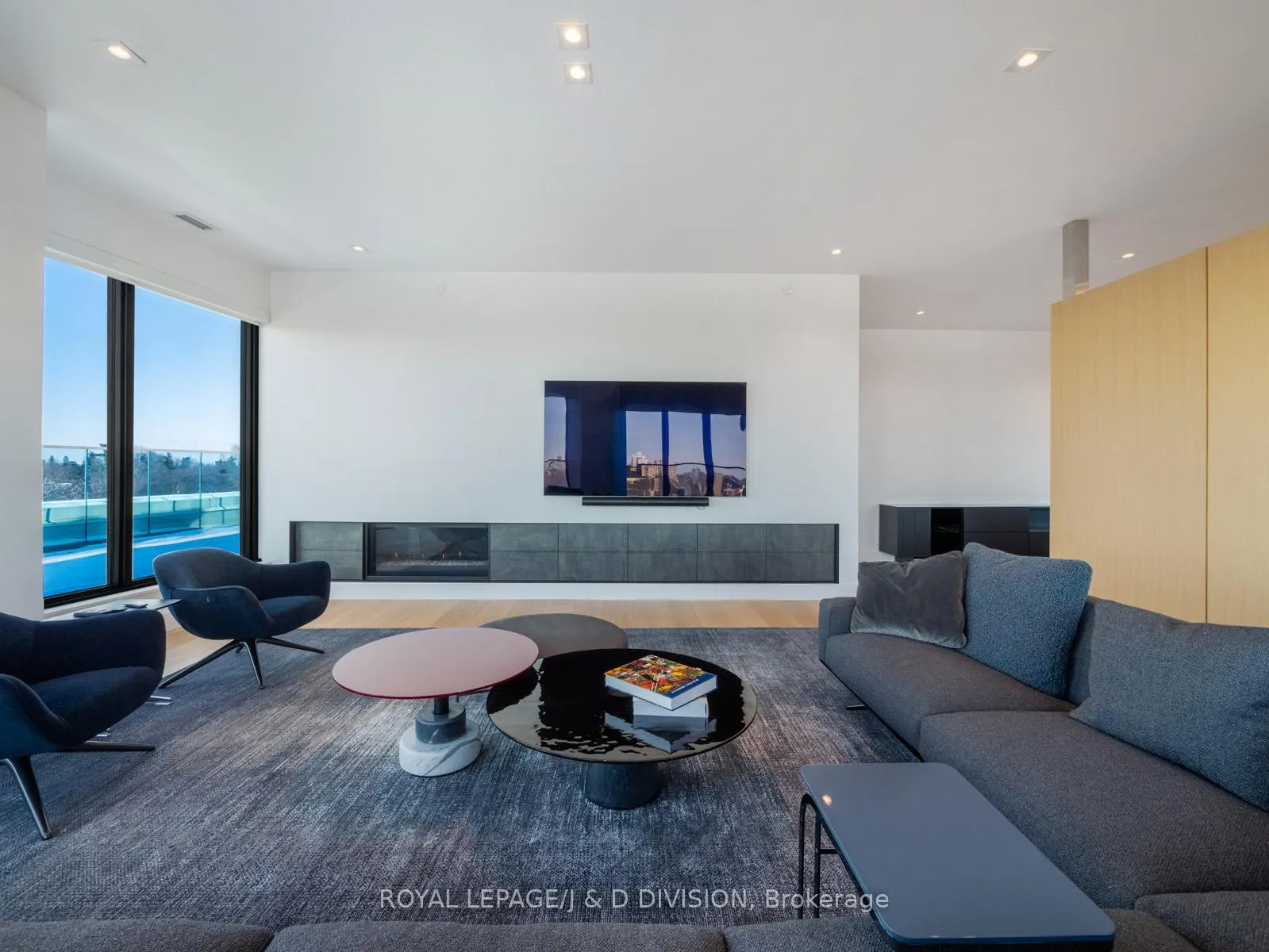 Photo 15 of Unit 707, 1 Strathgowan Avenue, Toronto, Lawrence Park South — HOMEH
