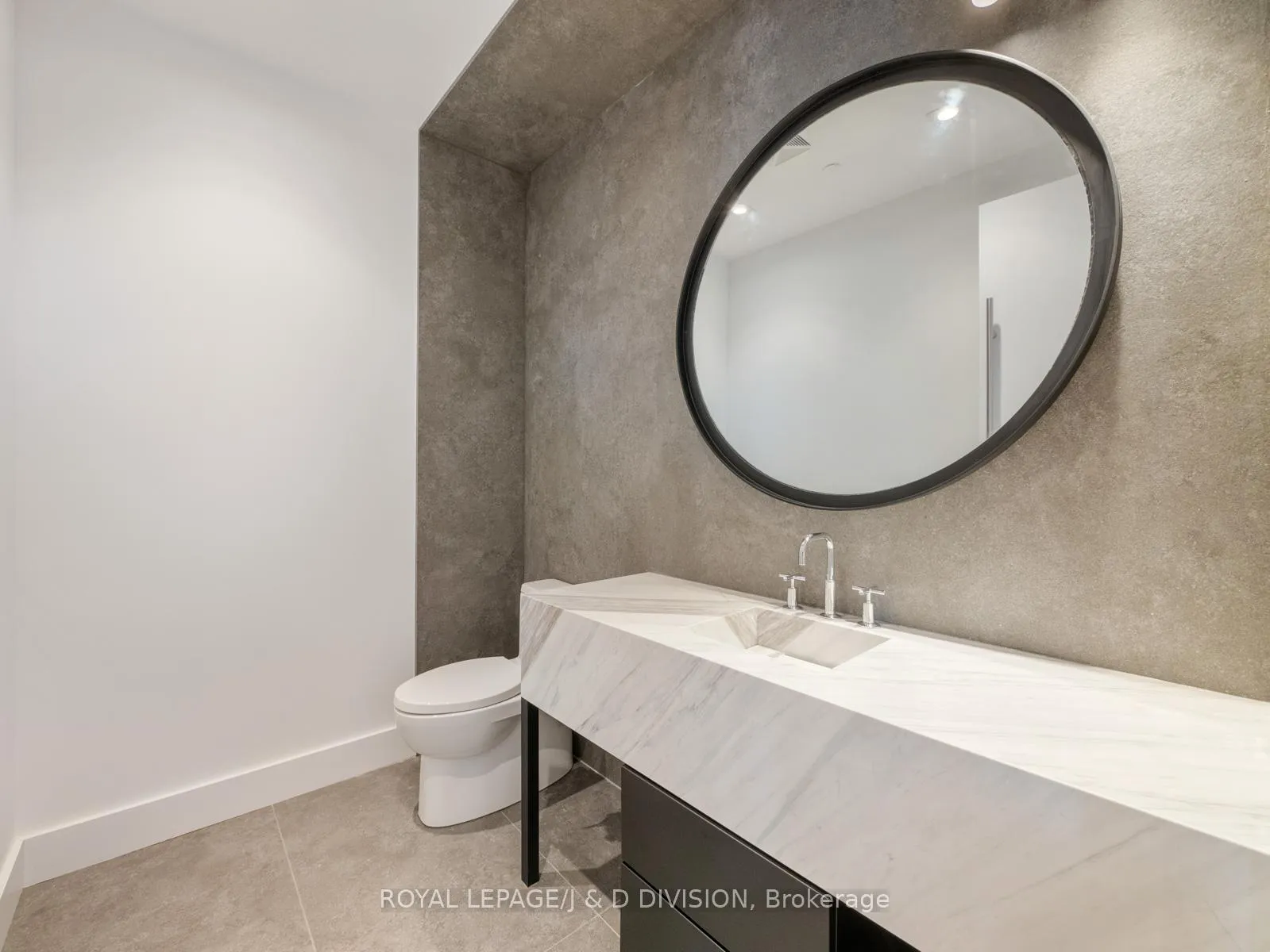 Photo 24 of Unit 707, 1 Strathgowan Avenue, Toronto, Lawrence Park South — HOMEH